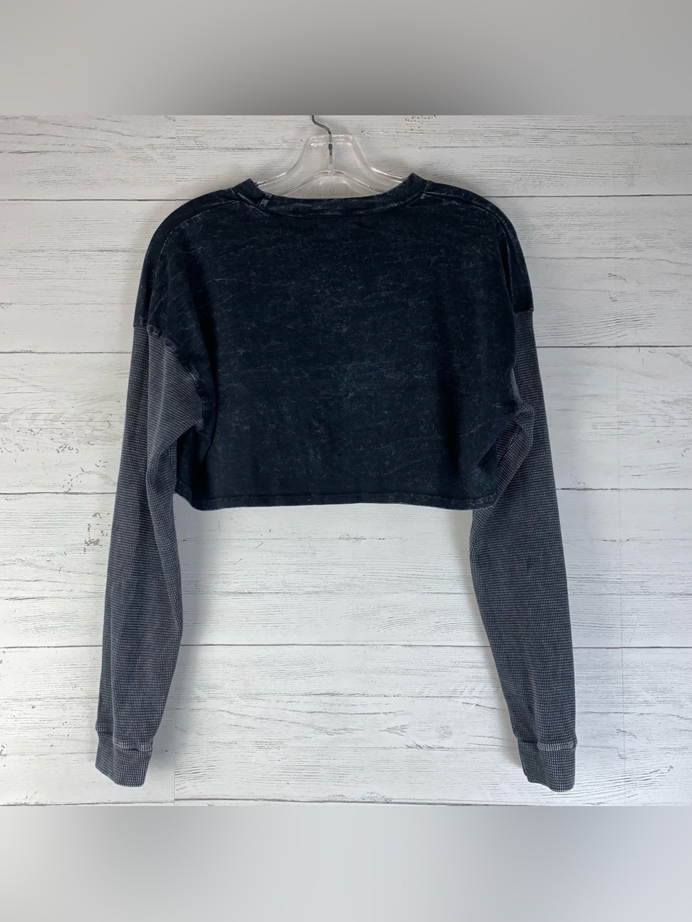 Altar'd State Cropped Long-Sleeve top washed black  Size XS Bohemian - Picture 2 of 5